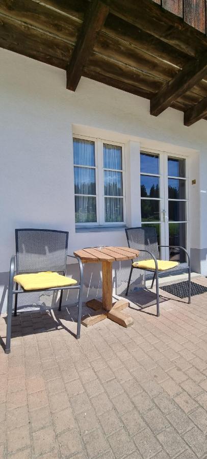 Miramont Horse Trekking Hostel Saicourt Exterior foto