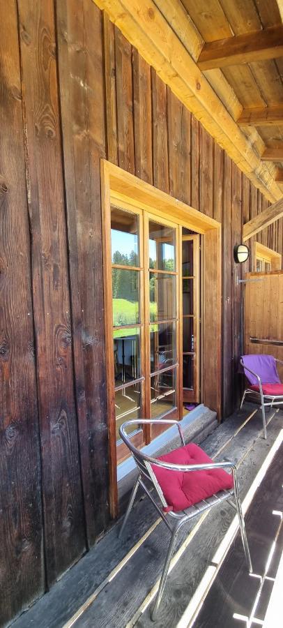 Miramont Horse Trekking Hostel Saicourt Exterior foto