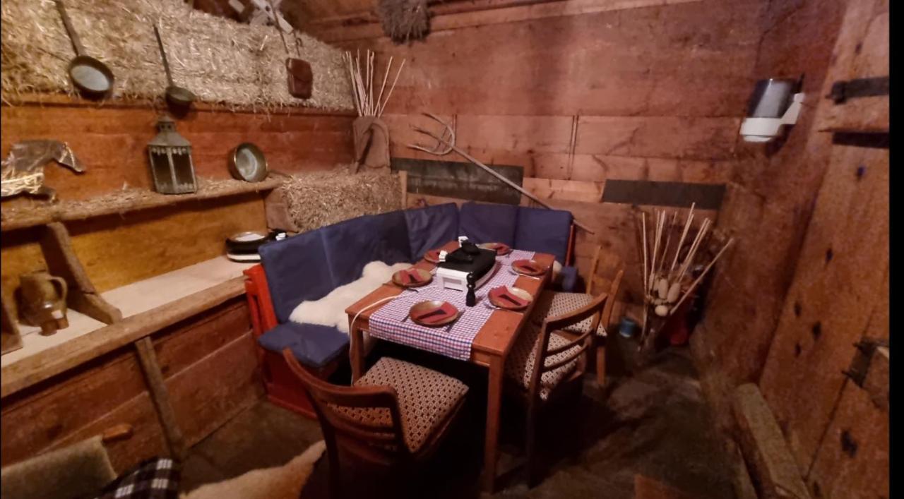 Miramont Horse Trekking Hostel Saicourt Exterior foto