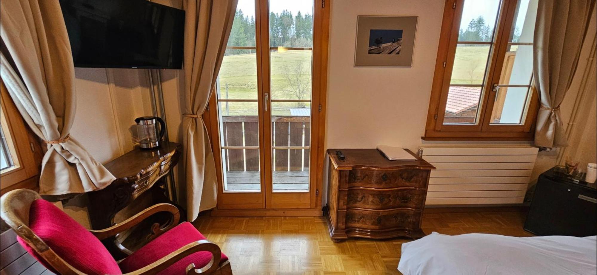 Miramont Horse Trekking Hostel Saicourt Exterior foto